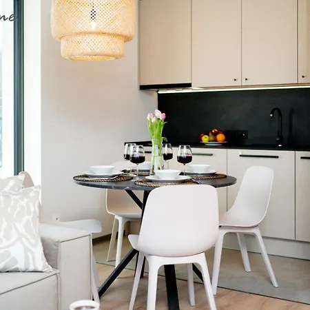 Wonder Home- Izeryn- Centrum