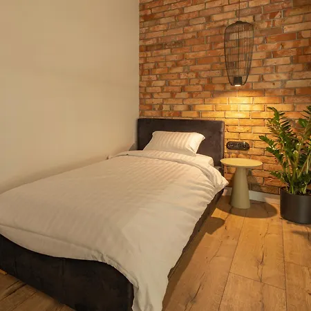 Wonder Home- Izeryn- Centrum Apartment