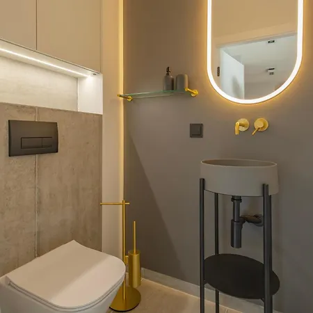 Wonder Home- Izeryn- Centrum Apartment